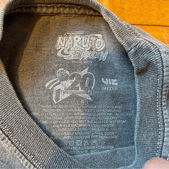 Naruto Shippuden Gray Long Sleeve Tee - Picture 3 of 8